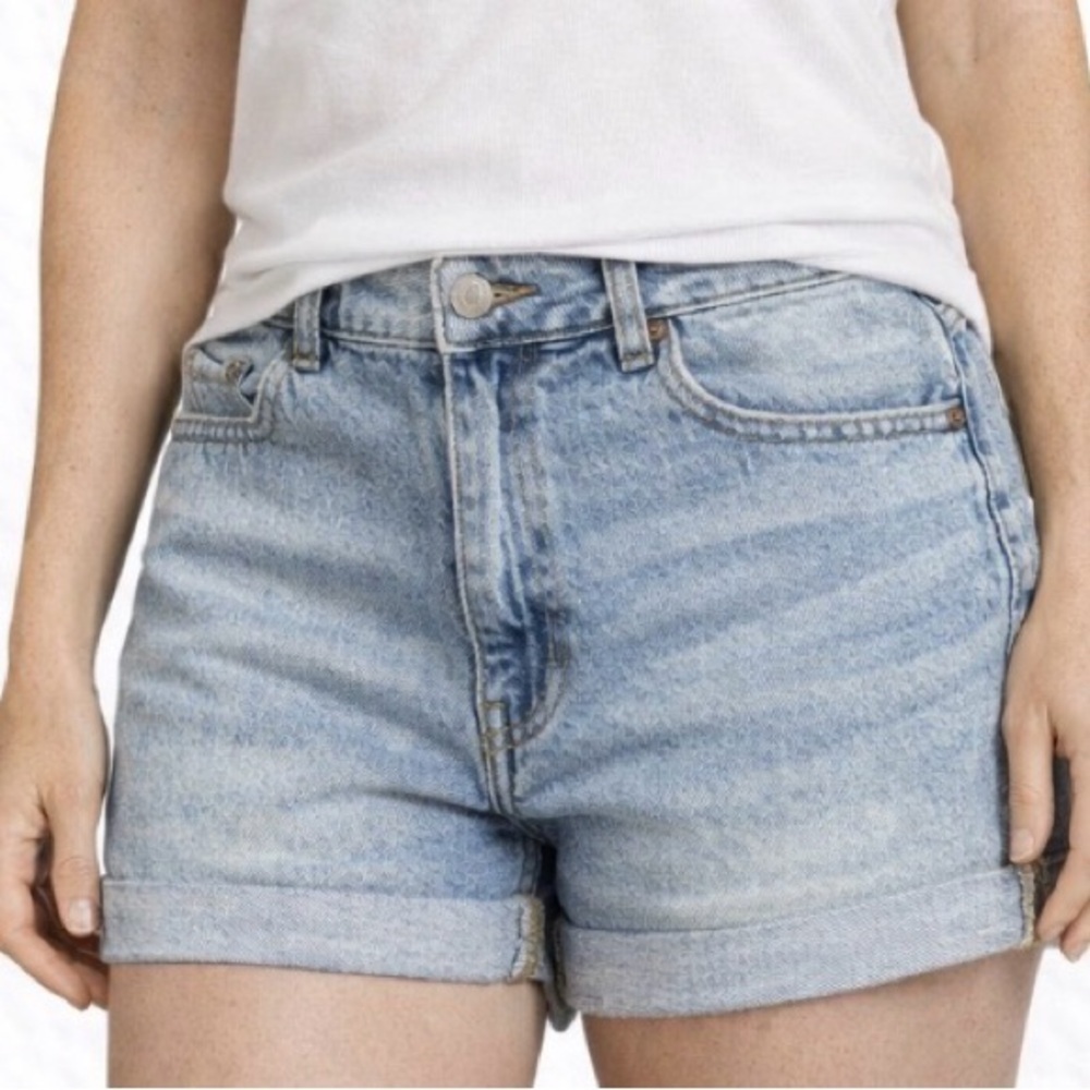 PacSun shorts denim High rise mom shorts denim cuffed hem thigh SZ 25" acid wash